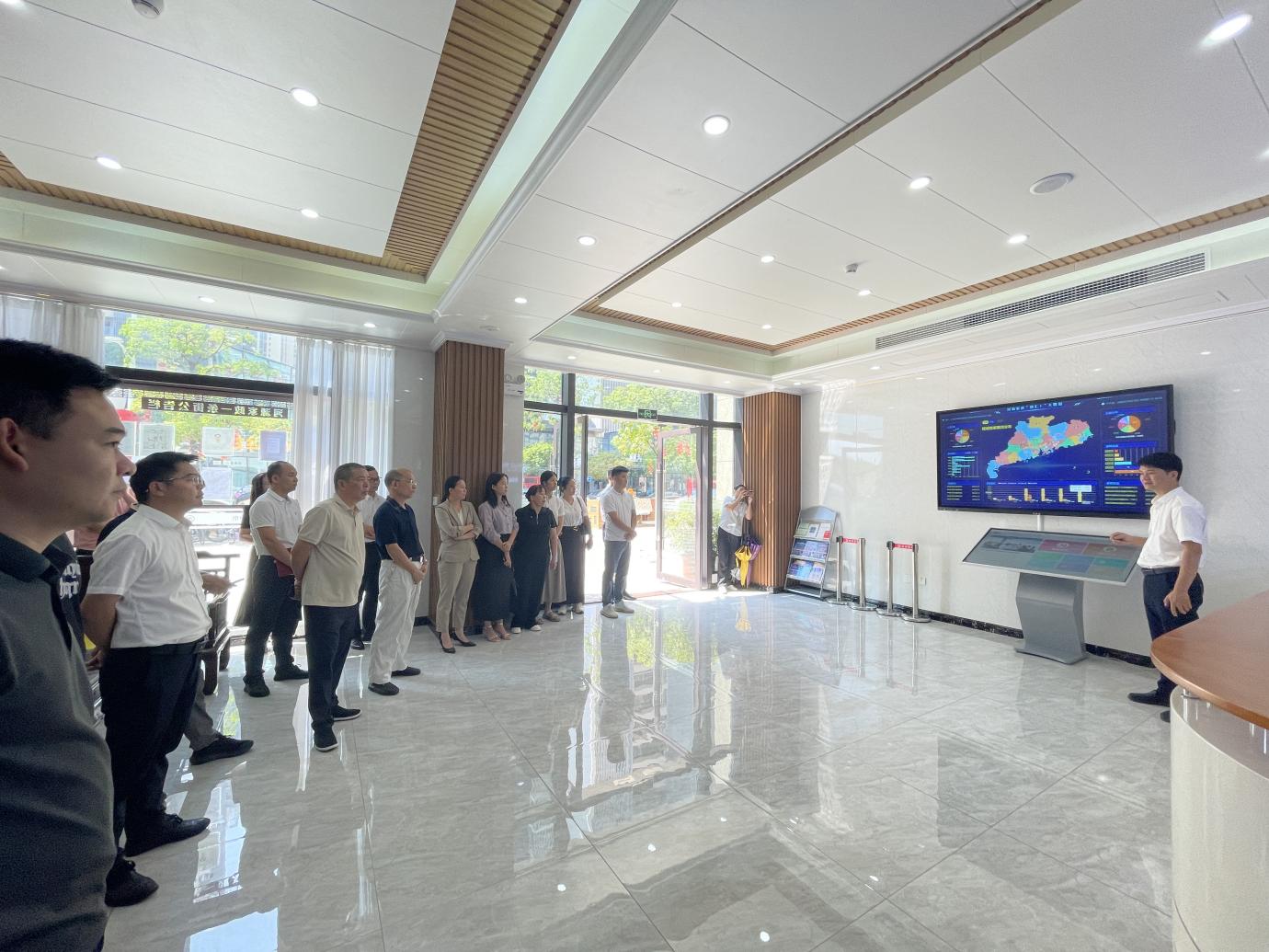 河源市实施“南粤家政”工程五周年，河源家政产业园“智汇+”上线试运行.doc_6