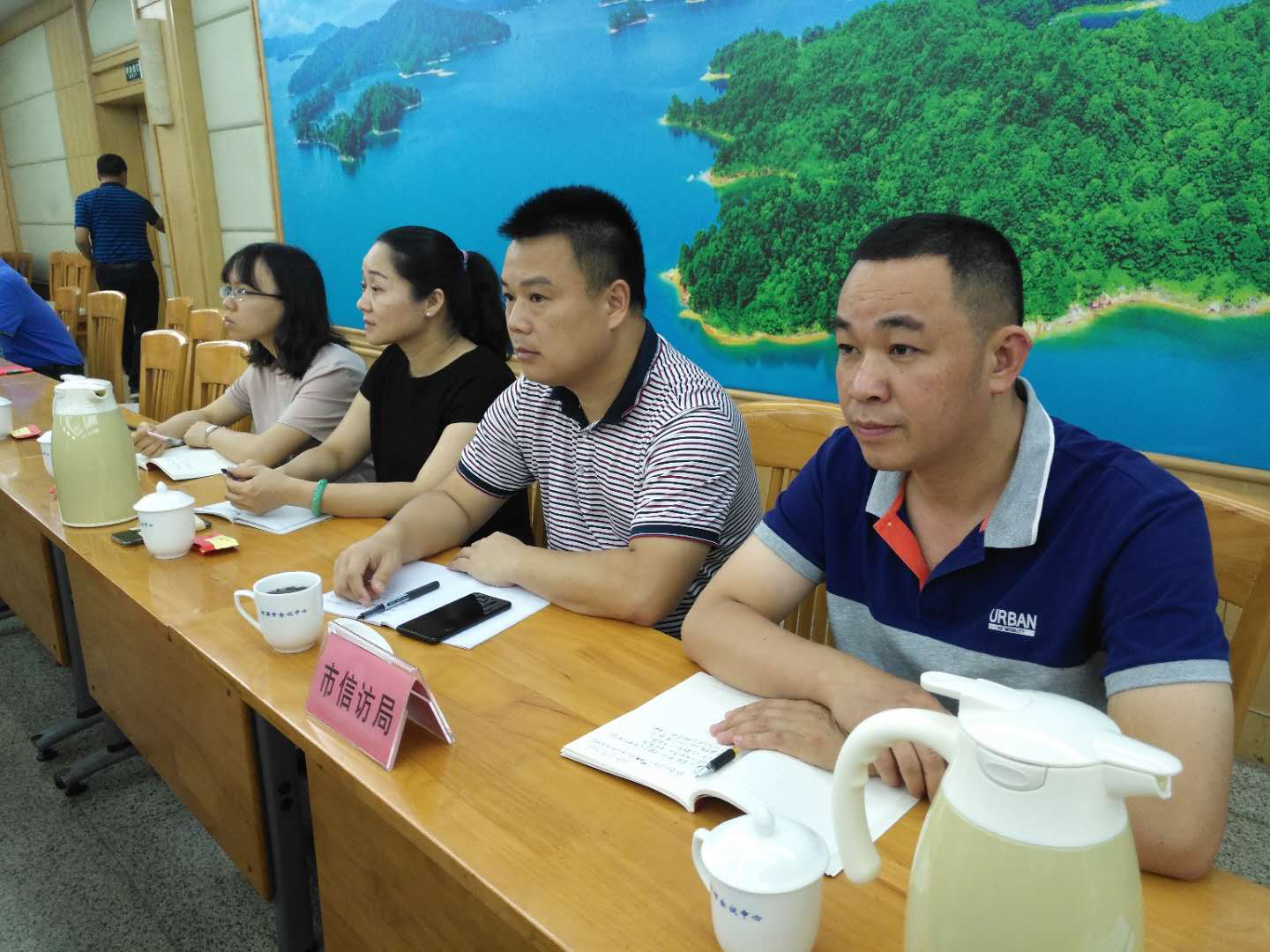 1526606445.png 图片2.png